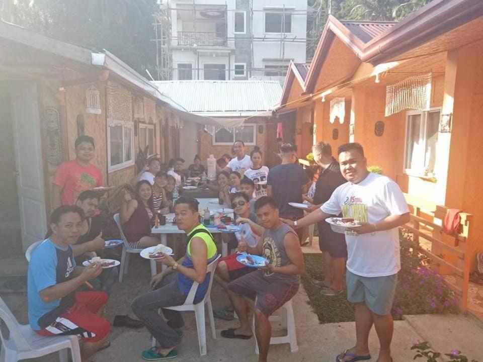 Sun Valley Hostel El Nido Exterior photo