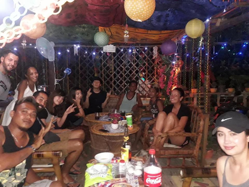 Sun Valley Hostel El Nido Exterior photo