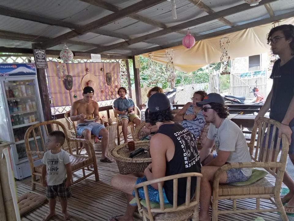Sun Valley Hostel El Nido Exterior photo