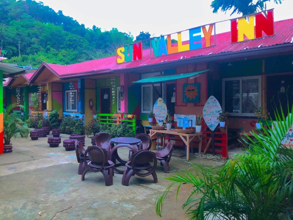Sun Valley Hostel El Nido Exterior photo