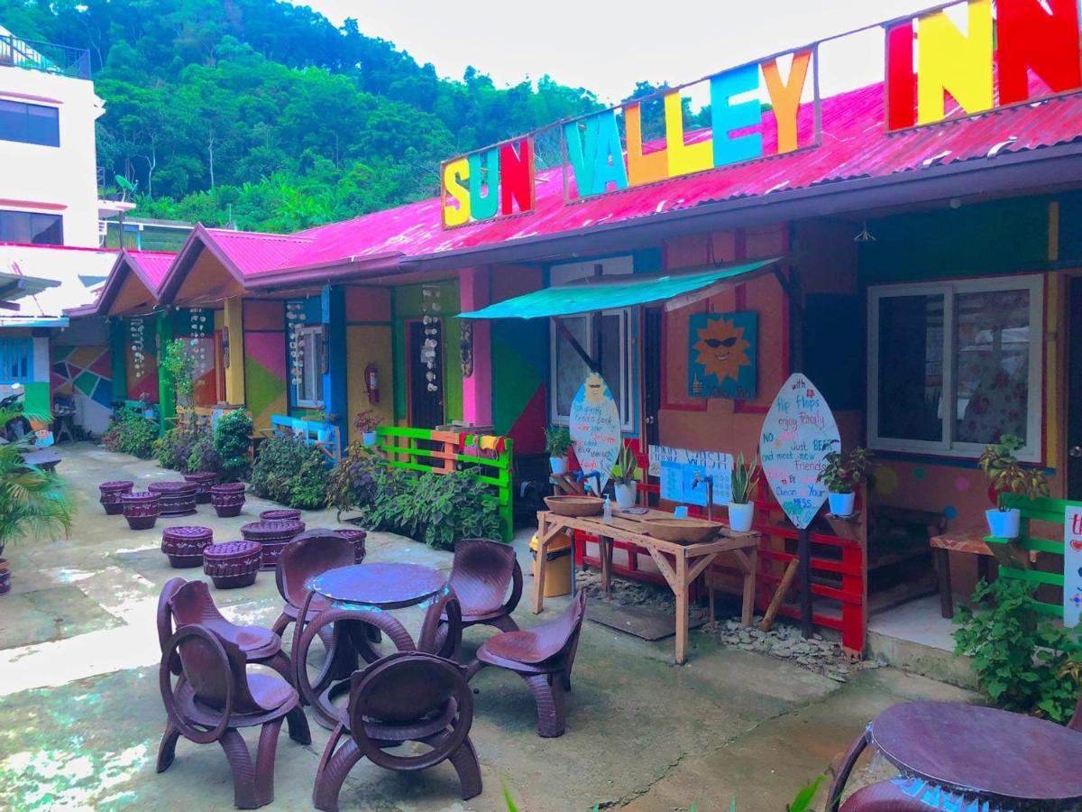 Sun Valley Hostel El Nido Exterior photo