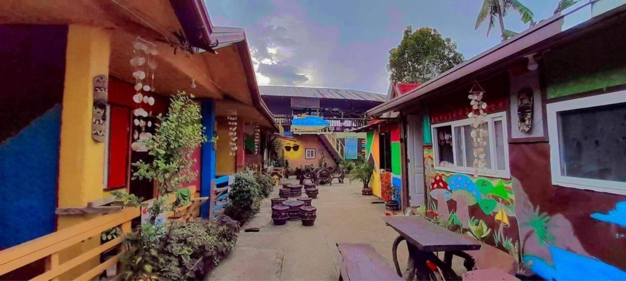 Sun Valley Hostel El Nido Exterior photo