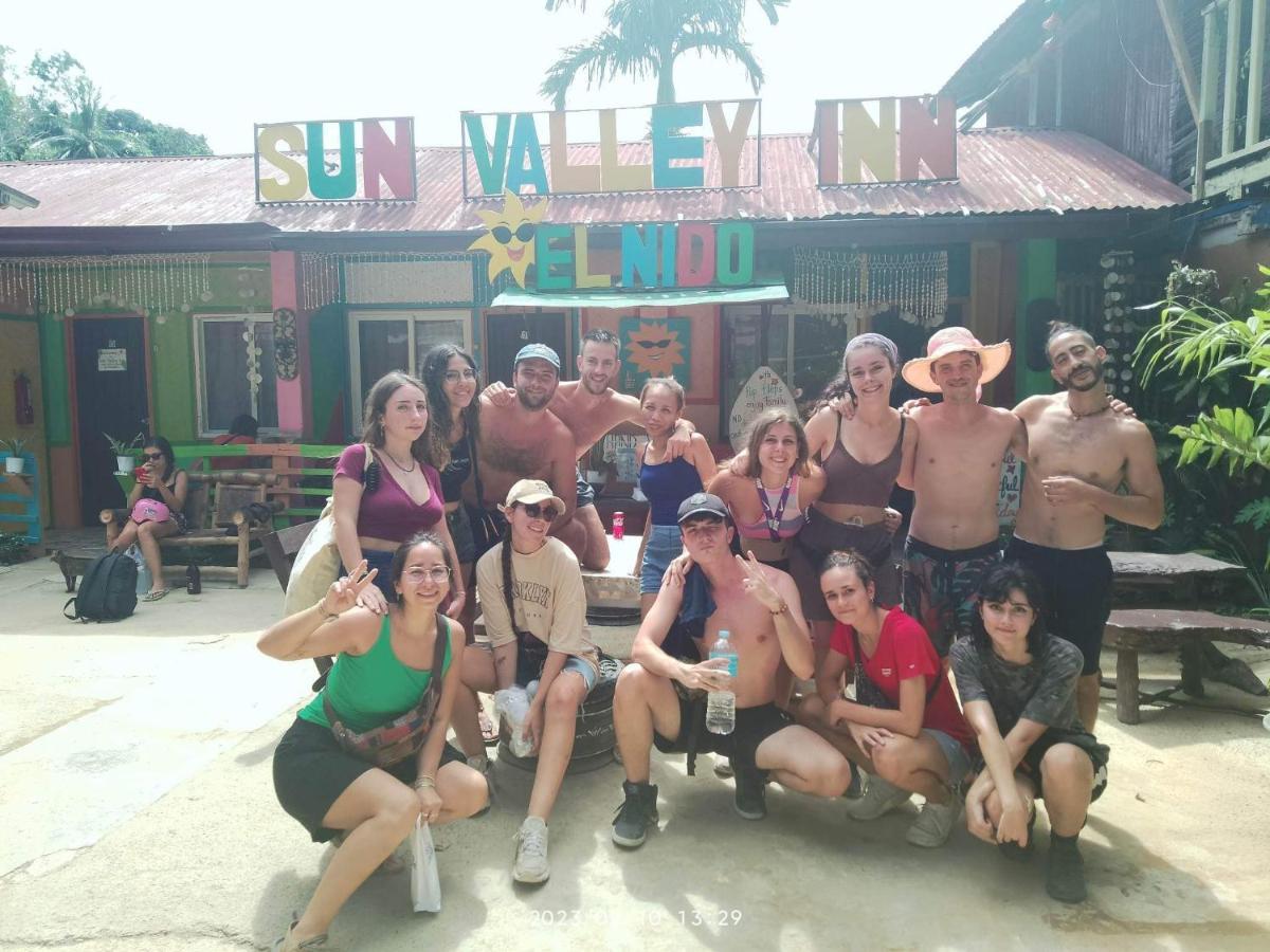Sun Valley Hostel El Nido Exterior photo