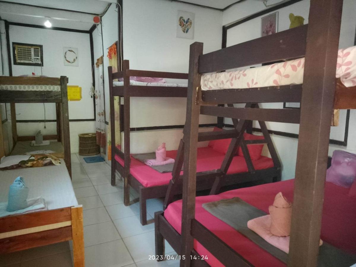 Sun Valley Hostel El Nido Exterior photo